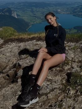  Nika Krbcová